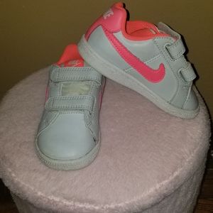 Velcro Nike Sneakers